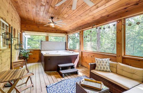 Ellijay House | Inviting Ellijay Cabin with Hot Tub and Resort Access