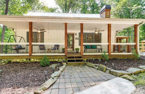 Ellijay House | Inviting Ellijay Cabin with Hot Tub and Resort Access