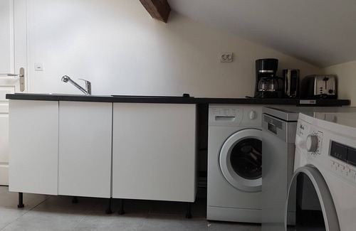 Meaux Apartment | Comfortable F3 Apartment Near DisneyLand Paris Awaits