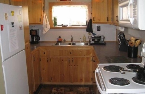 West Yellowstone Cabin | Charming Cabin Minutes from Yellowstone - Enjoy Elk Bugles!