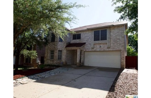 Hillcrest House | Family-Friendly Getaway Near Vibrant Downtown Austin