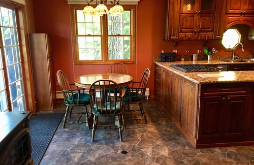 West Branch House | Family Getaway on Clear Lake with Pool and Ocean View