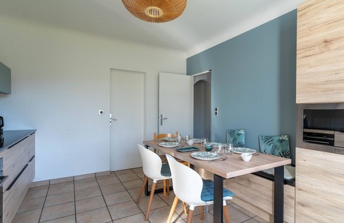 Parentis-en-Born House | Inviting Villa Parentis-en-Born with Spa & Family Amenities