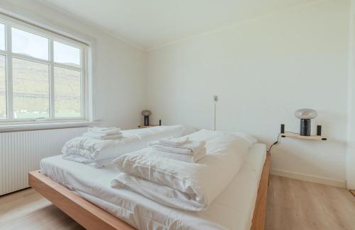 Klaksvik House | Welcoming Family Retreat in Klaksvík for Memorable Stays