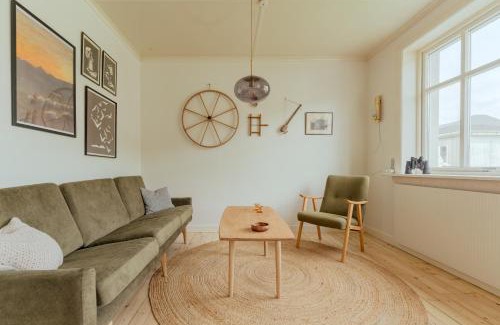 Klaksvik House | Welcoming Family Retreat in Klaksvík for Memorable Stays