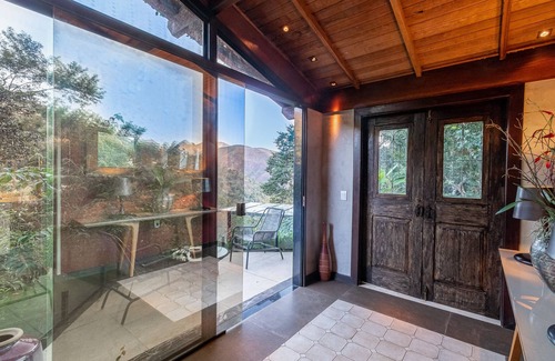 Araras House | Inviting Family Retreat with Hot Tub in Araras/Petrópolis
