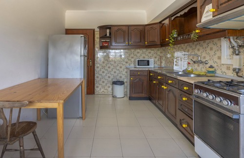 Santa Maria e Sao Miguel Apartment | Family Room for 4 in Sintra Near Olga Cadaval