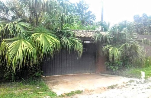 Cotia House | Charming Farm Retreat in Cotia - Pet & Child Friendly