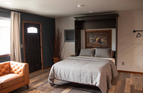 Buckley Other | Inviting Farm Stay with Animals Near Mount Rainier
