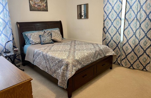 Wilkesboro House | Inviting Farmhouse Near Country Club & Festivals, Rated 10/10