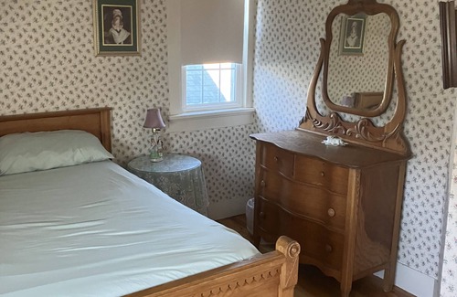 Grand Isle Other | Inviting Farmhouse Retreat with Scenic Views for Families