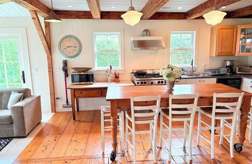 Waterbury Center House | Charming Farmhouse Retreat with Spa Near Stowe & Waterbury