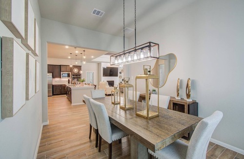 Waller House | Cozy Farmhouse w/Master Suite Near Dewberry Farm!