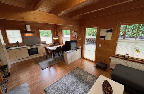 Hofstatten House | Inviting Finnish Log Cabin in Palatinate Forest Nature Park
