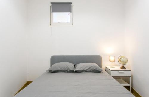 Alcantara Apartment | Charming Lisboa Flat: Family-Friendly & Pet Welcoming