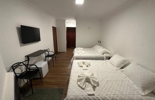Alto do Capivari Hotel | Cozy Flat for 5 in Campos do Jordão with Pool & Dining