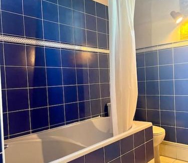Fleury-en-Biere Apartment | Idyllic Castle Retreat Near Fontainebleau - Pet Friendly