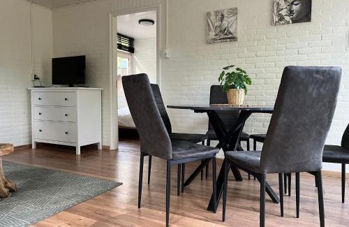 Luyksgestel Apartment | Peaceful Boshuis Luyksgestel: Perfect for Families and Pets