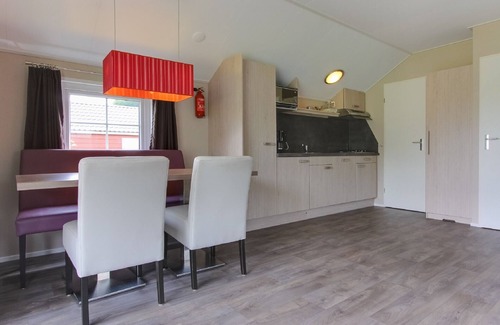 Maarn Ski Chalet | Inviting Cottage with Pool & Pet-Friendly Amenities, Utrecht