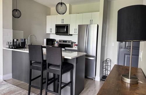 London Apartment | Cozy, fully equipped apartment with balcony and beautiful views in North London