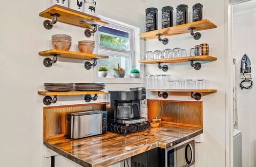 Jupiter Cabin | Delightful Oceanfront Oasis with Hot Tub, Sauna & Playroom