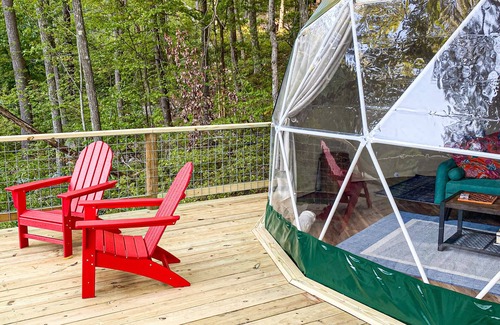 Wallkill House | Exceptional Geo-Dome Retreat with Spa on Private Wilderness