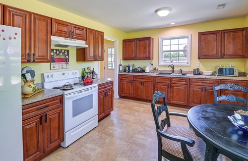Rutland Cottage | Top-Rated Georgetown Cottage on a Scenic Horse Farm