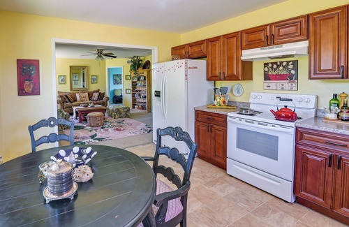 Rutland Cottage | Top-Rated Georgetown Cottage on a Scenic Horse Farm