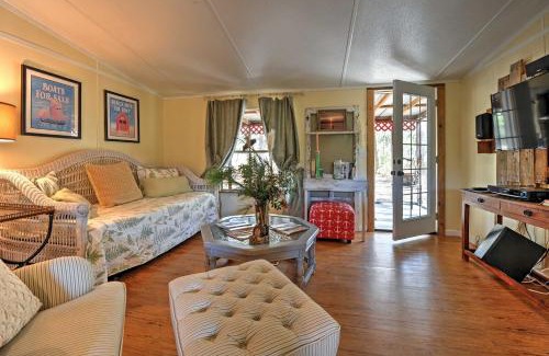 Midway House | Charming Georgia Retreat with Porch and Fire Pit Awaits!