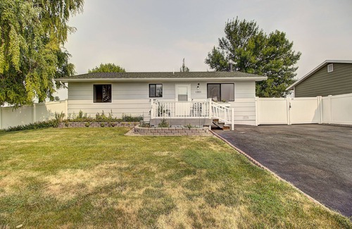 Polson House | Inviting Escape Near Downtown Polson with Lake Views