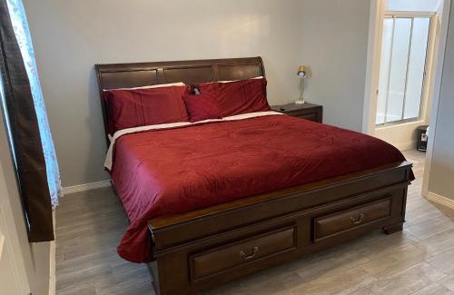 Edinburg Apartment | Inviting Retreat with King Bed near UTRGV – Guest Rated 10/10