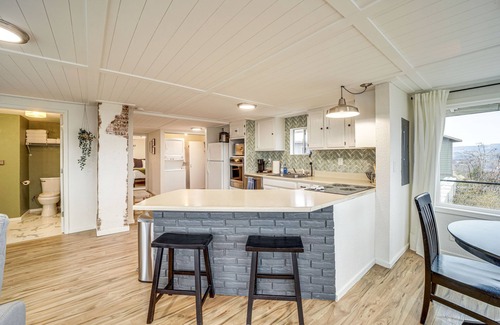 Grand Coulee House | Inviting Grand Coulee Home with Deck and Scenic Views