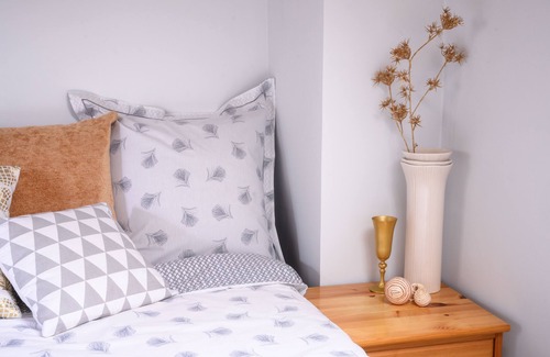 Romainville Bed & Breakfast | Inviting Grande Chambre Parisienne with Breakfast Included