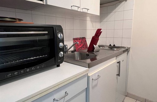 Cambo-les-Bains Apartment | Cozy Studio in Cambo-les-Bains - Perfect for 2 Guests