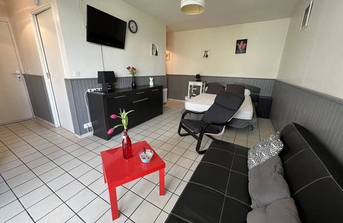 Cambo-les-Bains Apartment | Cozy Studio in Cambo-les-Bains - Perfect for 2 Guests