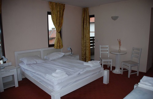 Kvartal Noviya Grad House | Welcoming Guest House in Bansko with WiFi & Pet-Friendly Stay