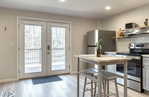 Wright City Apartment | Perfect Guest Studio with Kitchen and Breakfast Included