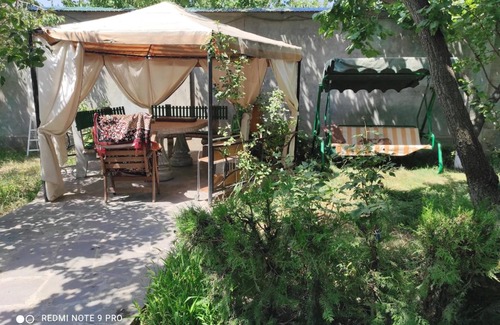 Jrvezh House | Discover the Cozy Haven with Pool and Pet-Friendly Comfort