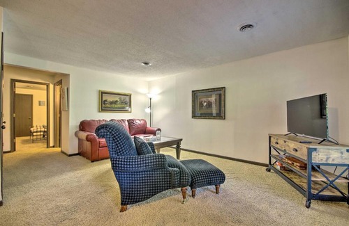 Hallsville Apartment | Inviting Hallsville Apartment with Shared Hot Tub Escape