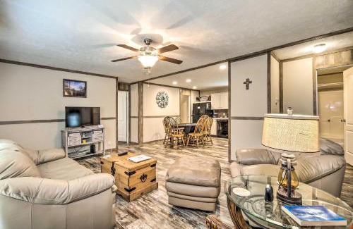 Hardin House | Charming Hardin Retreat with Gorgeous Lake Kentucky View