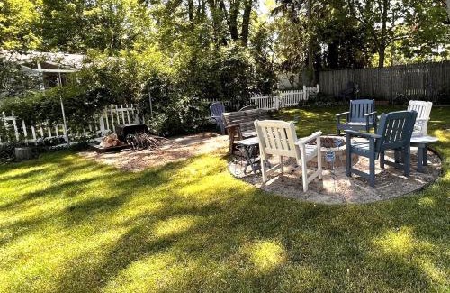 South Haven House | Charming Cape Cod Cottage Steps from the Beach with Spa