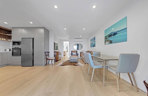 Devonport House | Cozy Oceanfront Retreat with Family-Friendly Amenities