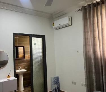 Accra House | Pet-Friendly Cozy Haven Suite with Exceptional Guest Ratings