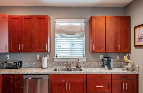 Salem House | Idyllic Hayesville Home with Ocean View & Spa Amenities