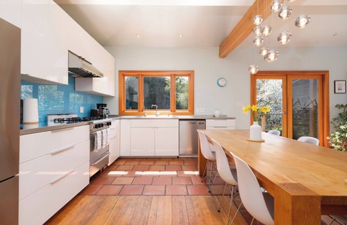 Riley Park Apartment | Cozy Heritage Home Near Main St