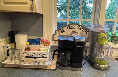 Homestead House | Tranquil Ocean View Retreat with Spa and Pool Amenities