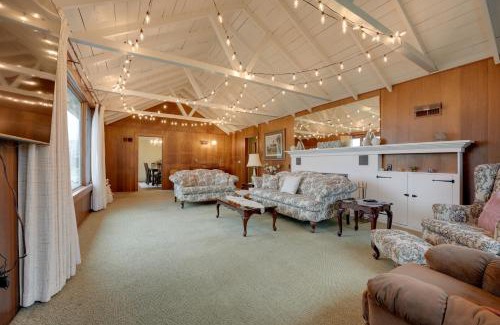 Hillsdale House | Comfortable Hillsdale Home near Baw Beese Lake