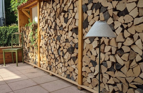 Heidenheim an der Brenz Condo | Cozy holiday apartment with patio at the edge of the forest