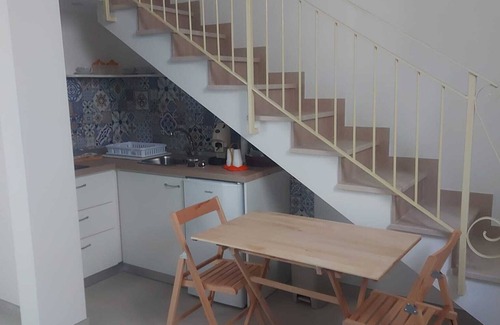 Meta Apartment | Cozy Holiday Home in the historic center of Meta A few steps from the sea