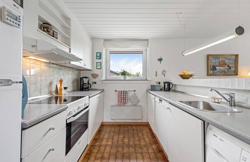 Klegod Strand Cottage | Cozy holiday home, located in the peaceful area of Klegod - 1038